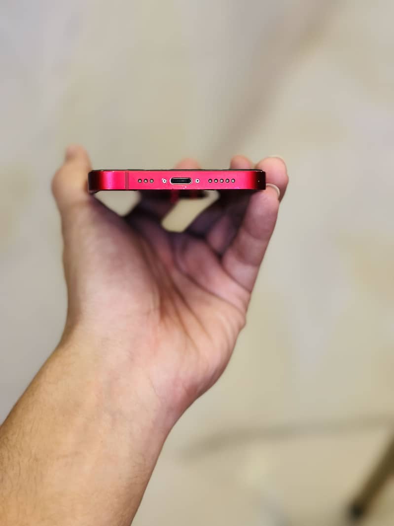 Apple iPhone 13 2