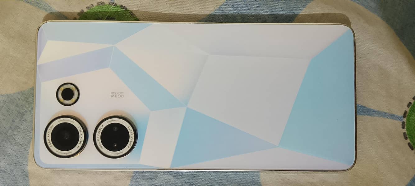 Tecno CAMON 20 8
