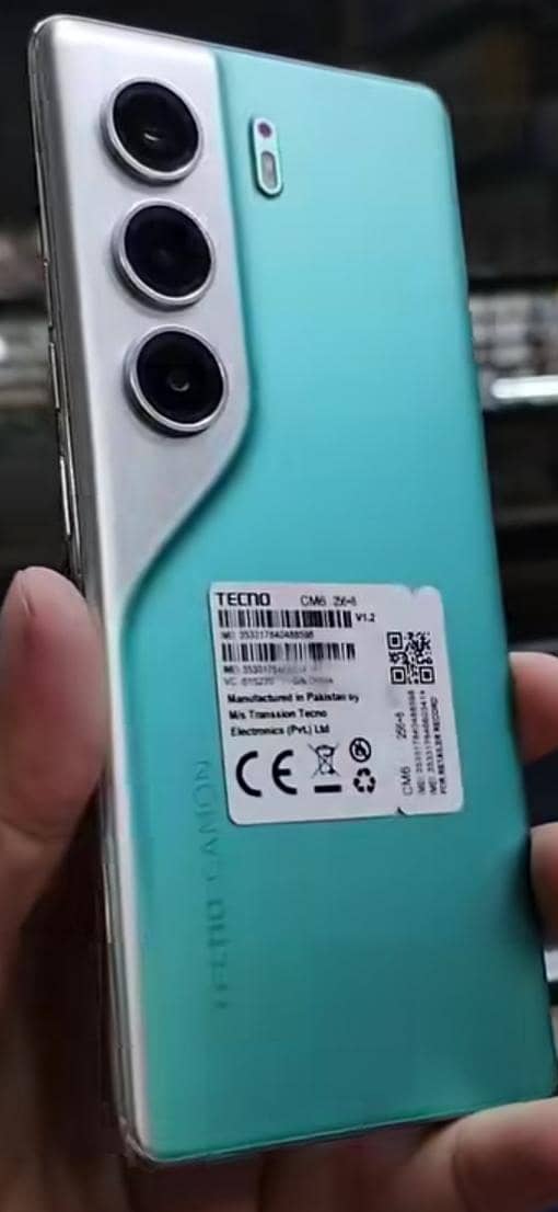 Tecno CAMON 40 Pro 0