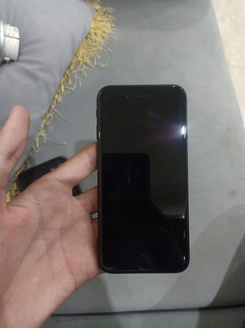 Apple iPhone SE 0