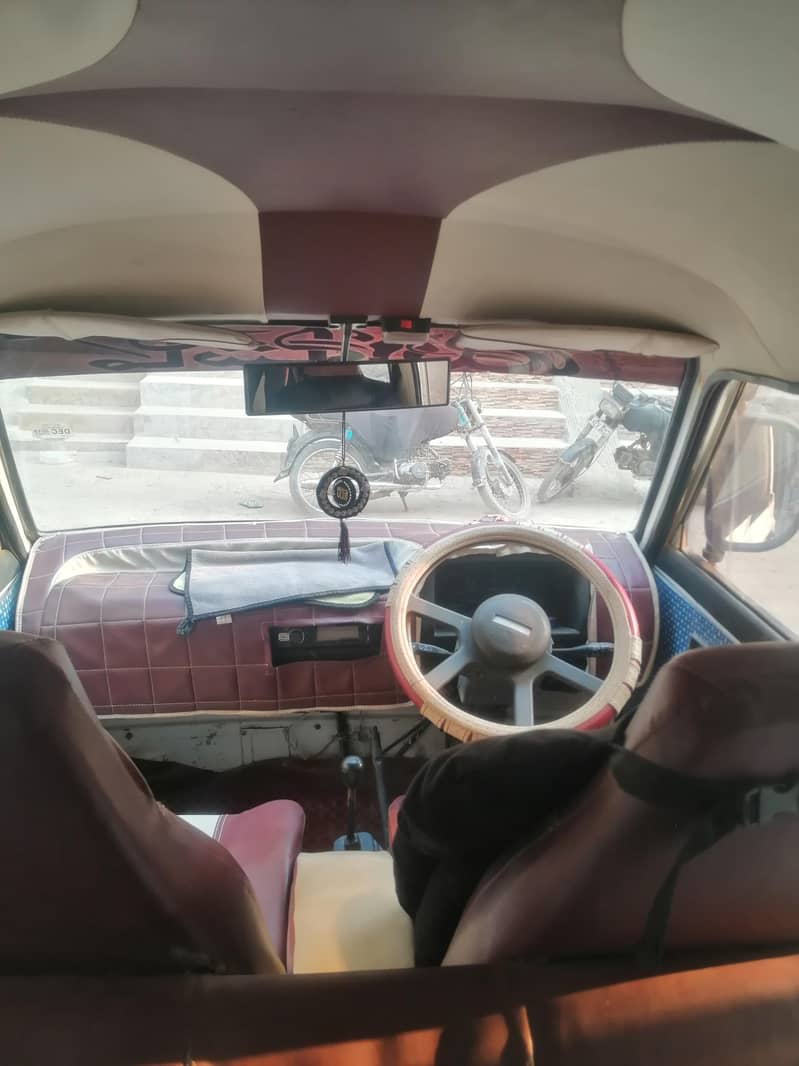 Suzuki bolan 6