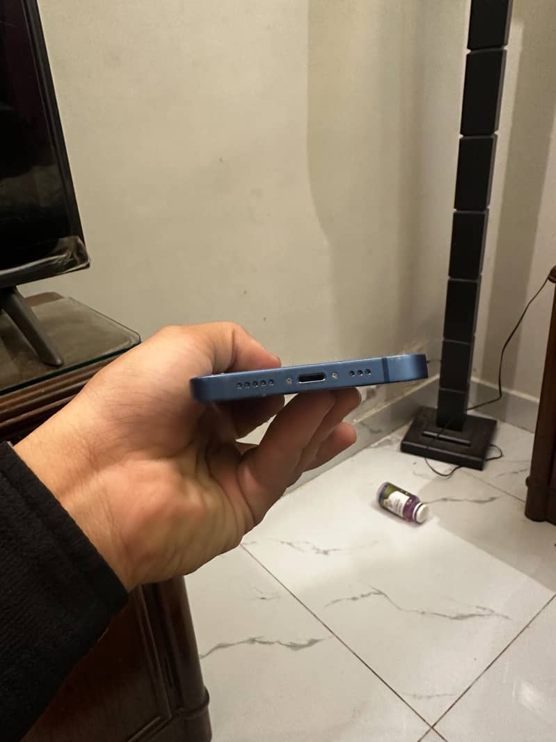 Apple iPhone 13 1