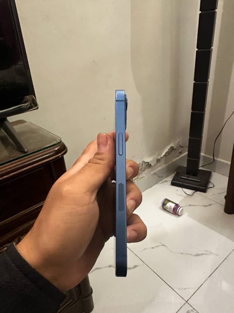Apple iPhone 13 3