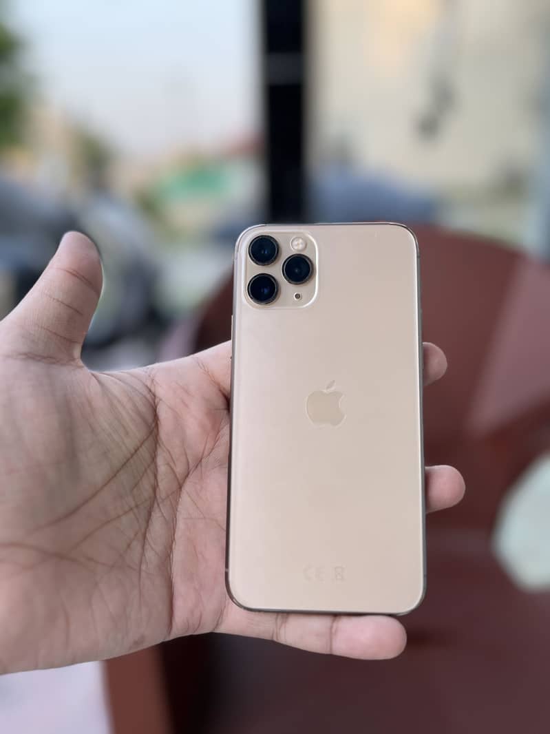 Apple iPhone 11 3