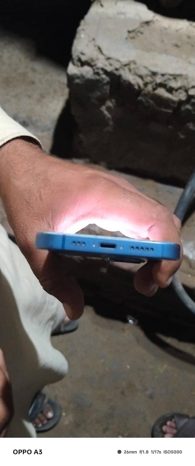 Apple iPhone 13 2