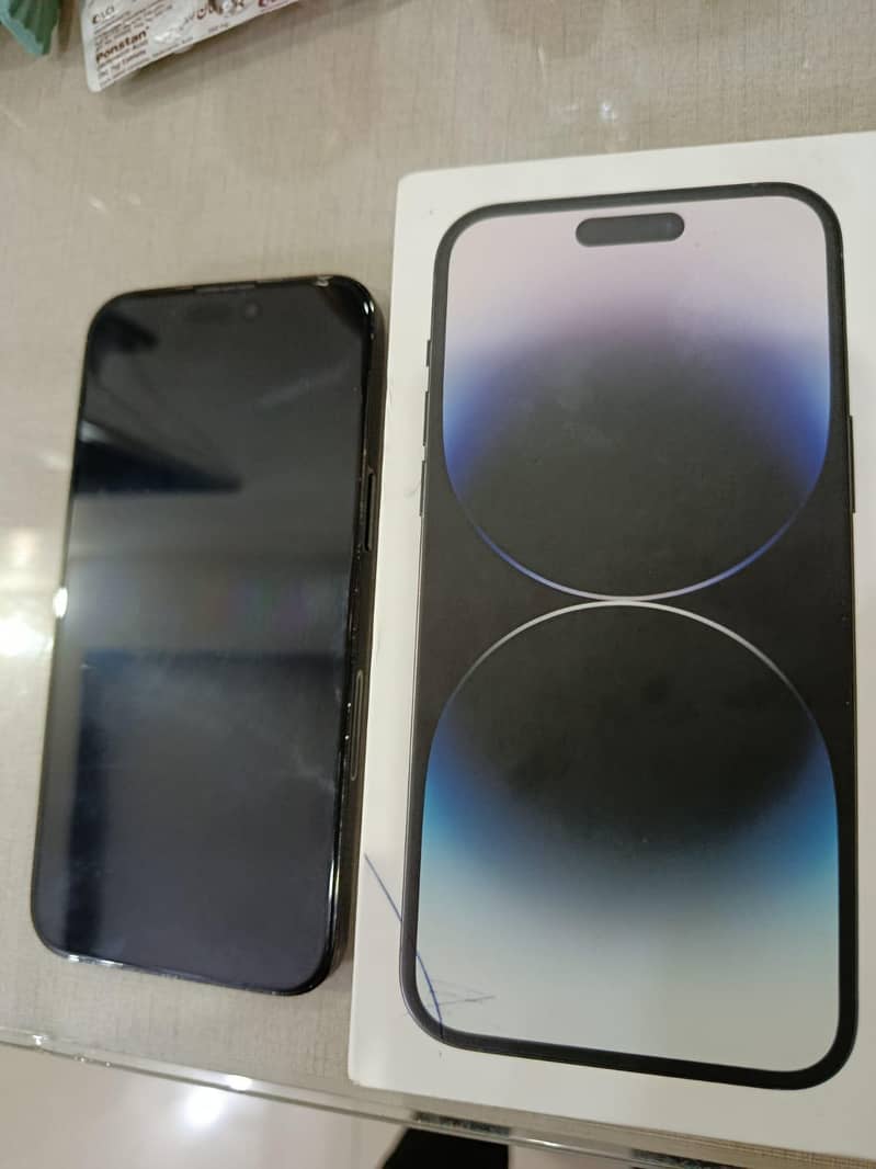 Apple iPhone 14 Pro Max 1