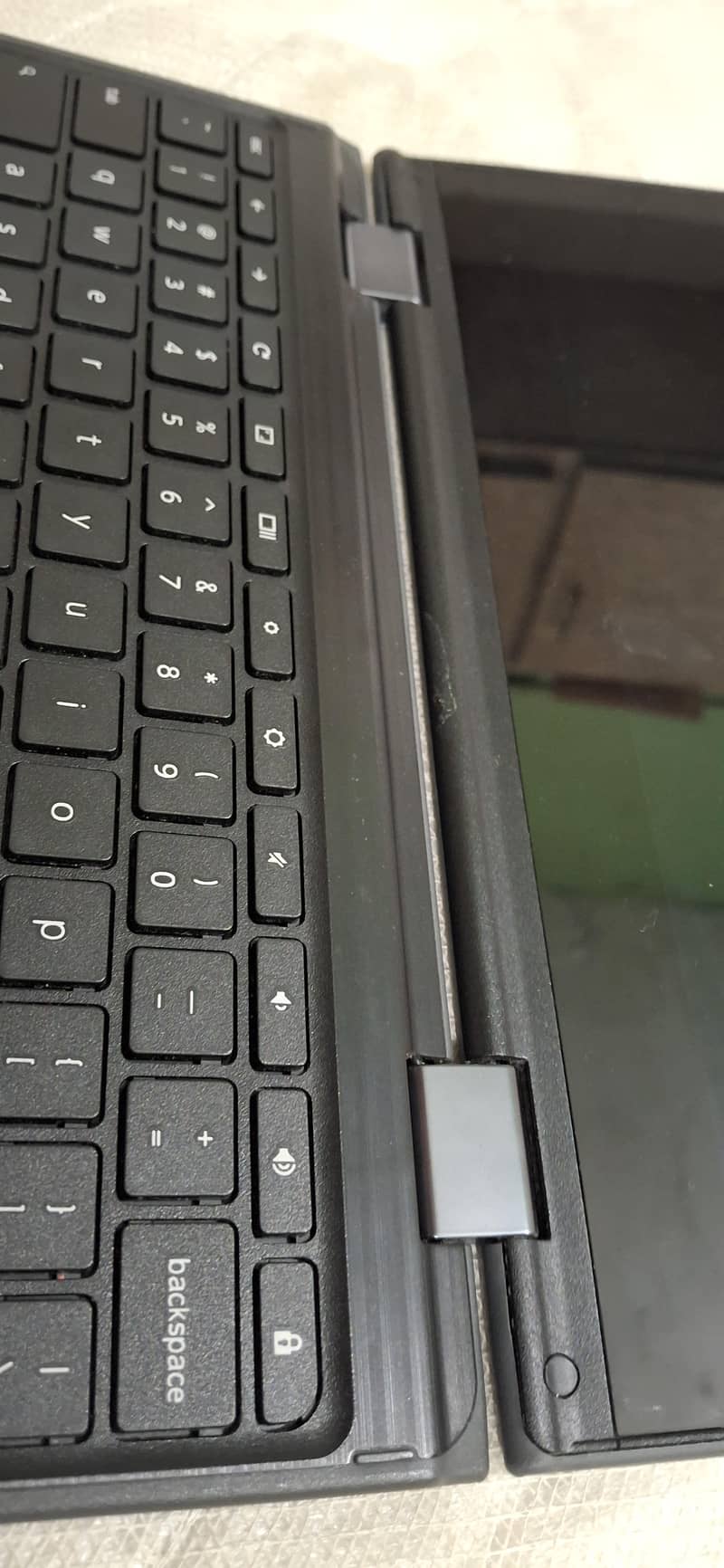 Touchscreen Chromebook 6