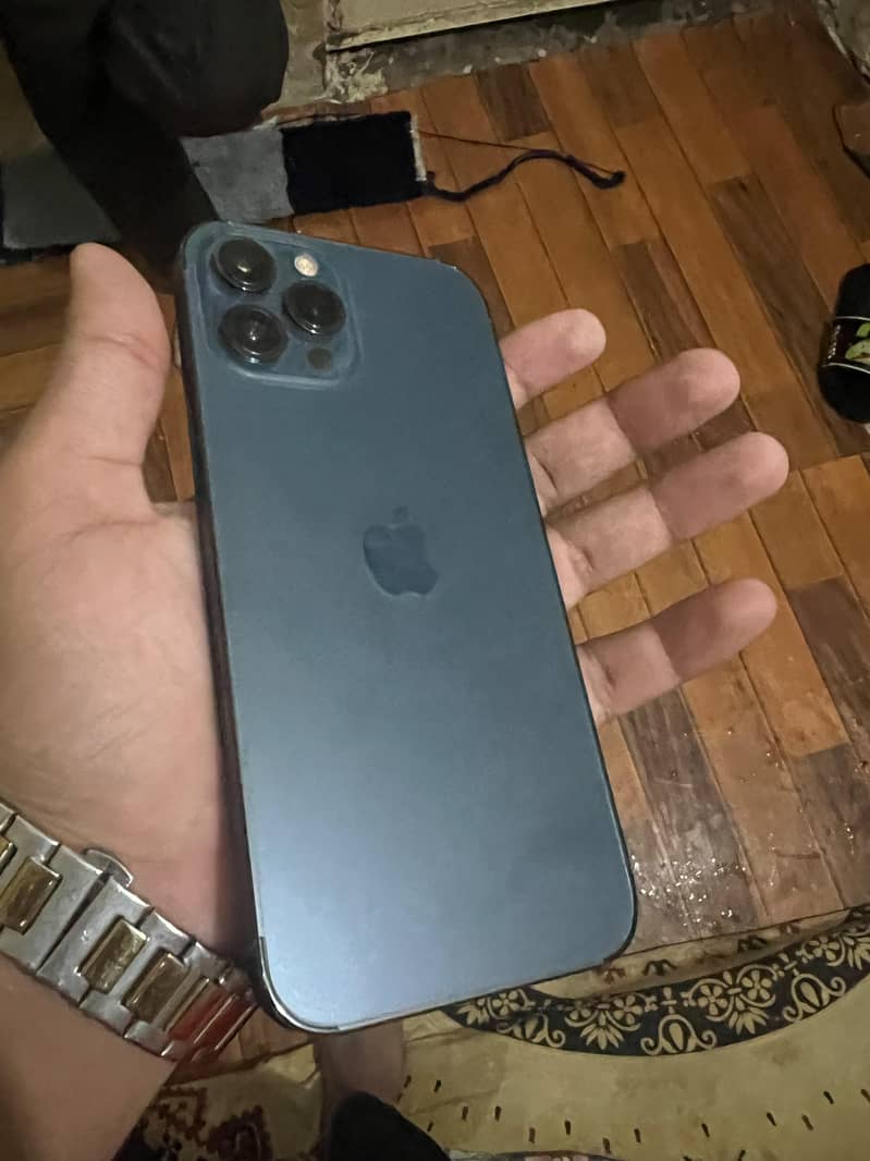 Apple iPhone 12 Pro Max 1