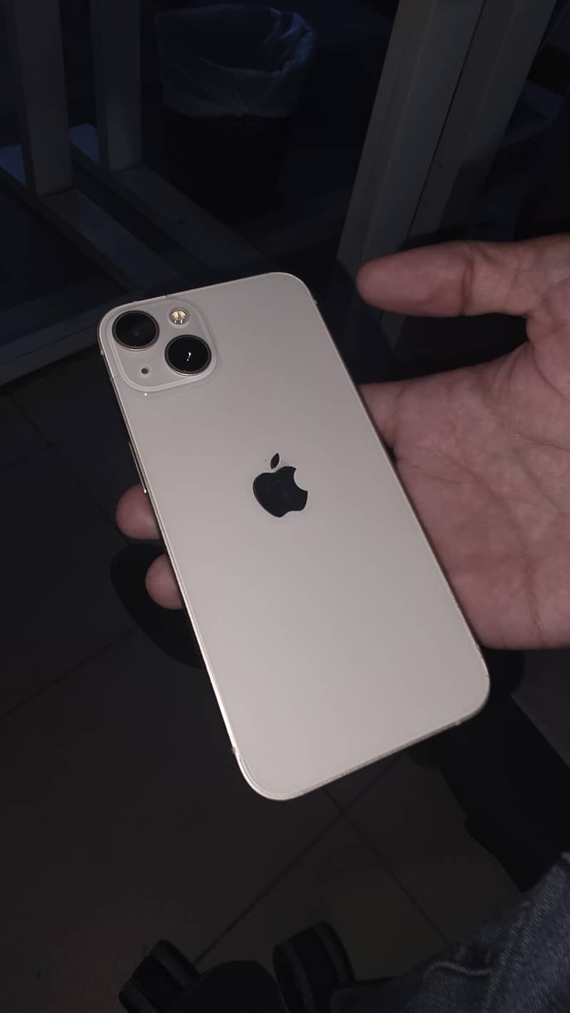 Apple iPhone 13 0