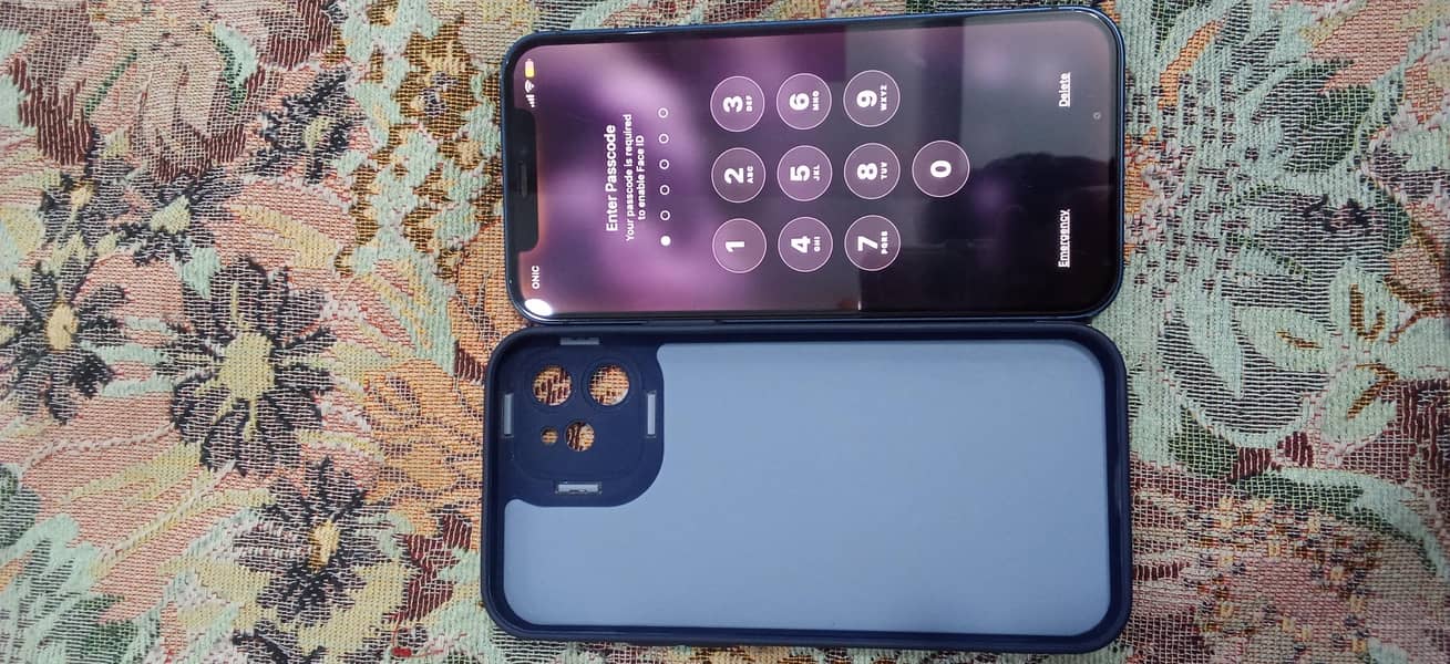 Apple iPhone 12 0