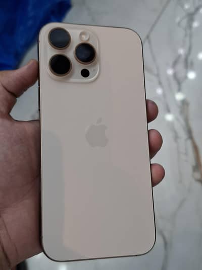 Apple iPhone 16 Pro Max