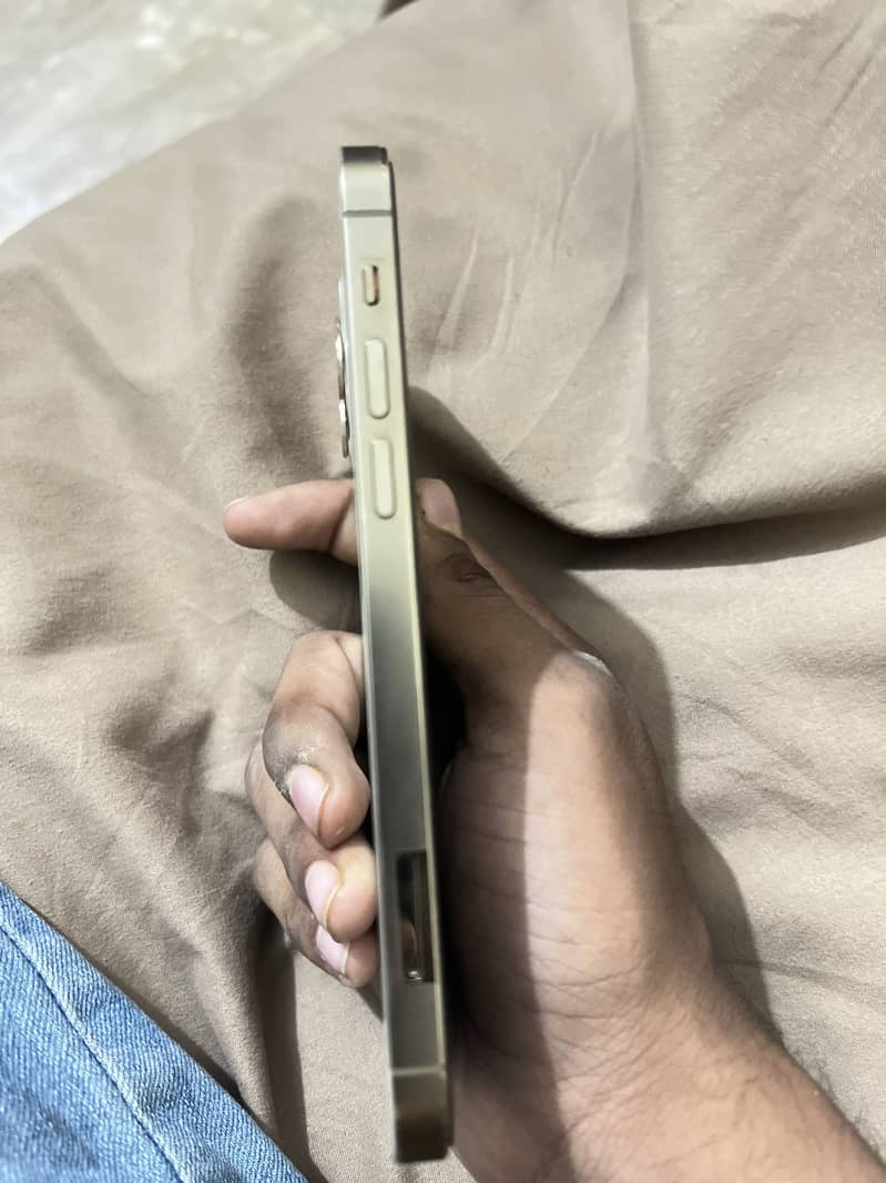 Apple iPhone 12 Pro 1