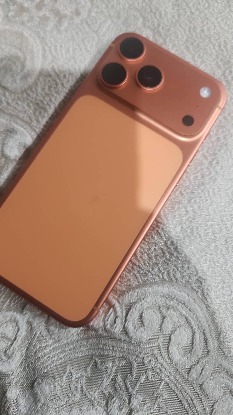 Apple iPhone 17 Pro Max 0