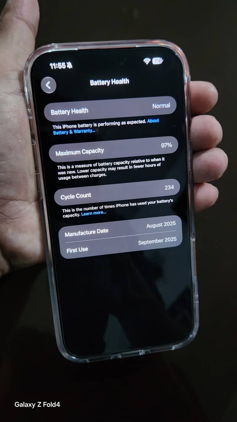 Apple iPhone 17 Pro Max 2