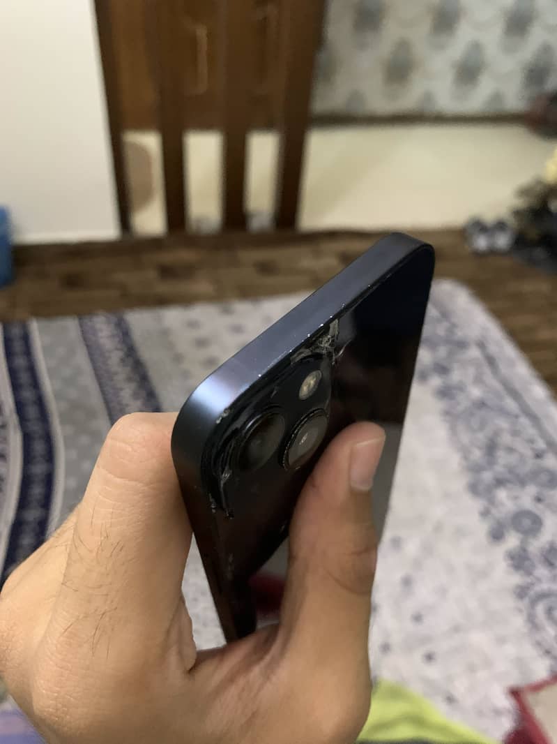 Apple iPhone 13 jv 4