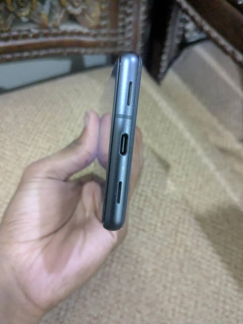 Google Pixel 7a 2