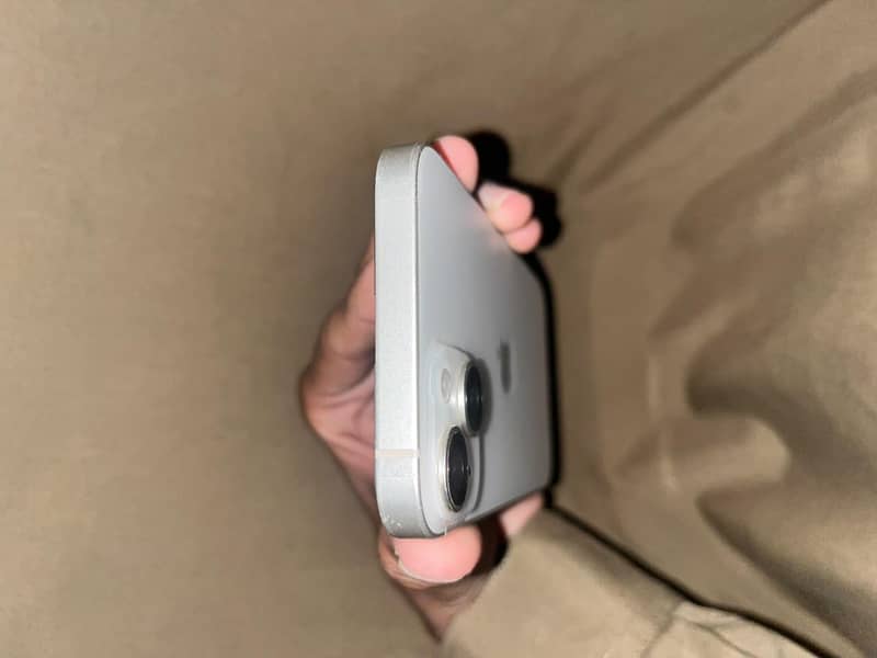 Apple iPhone 14 1