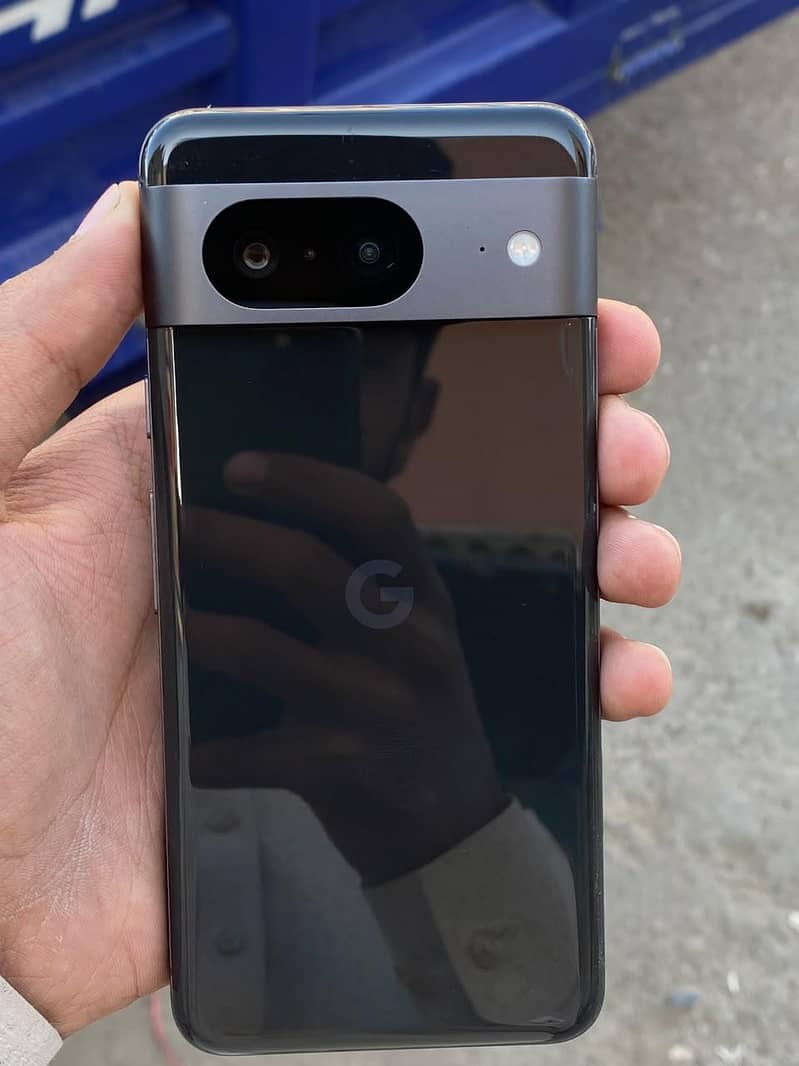 Google Pixel 8 5