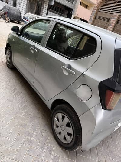 Daihatsu Mira 2017
