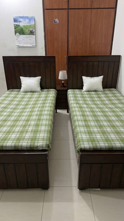 2 Single Beds with Mattress (Full Size) for Sale