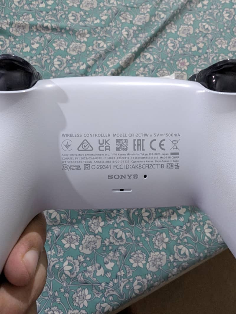 PS5 Controller Brand New Condition 3