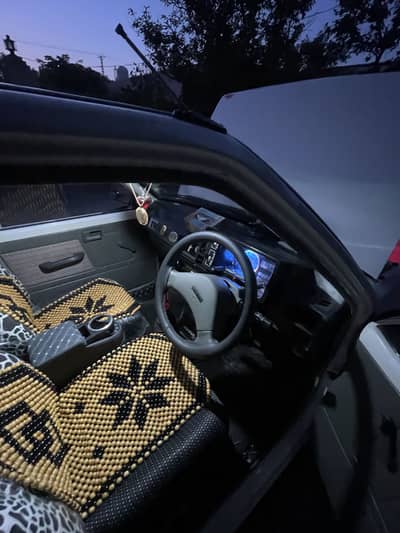 Moran car white colour