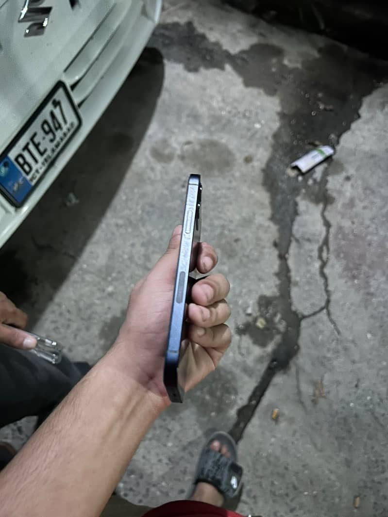 Iphone 12 jv 3
