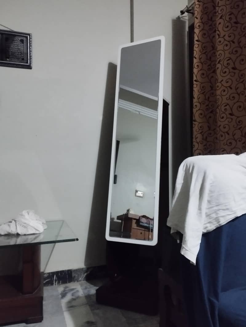 Dressing Table 0