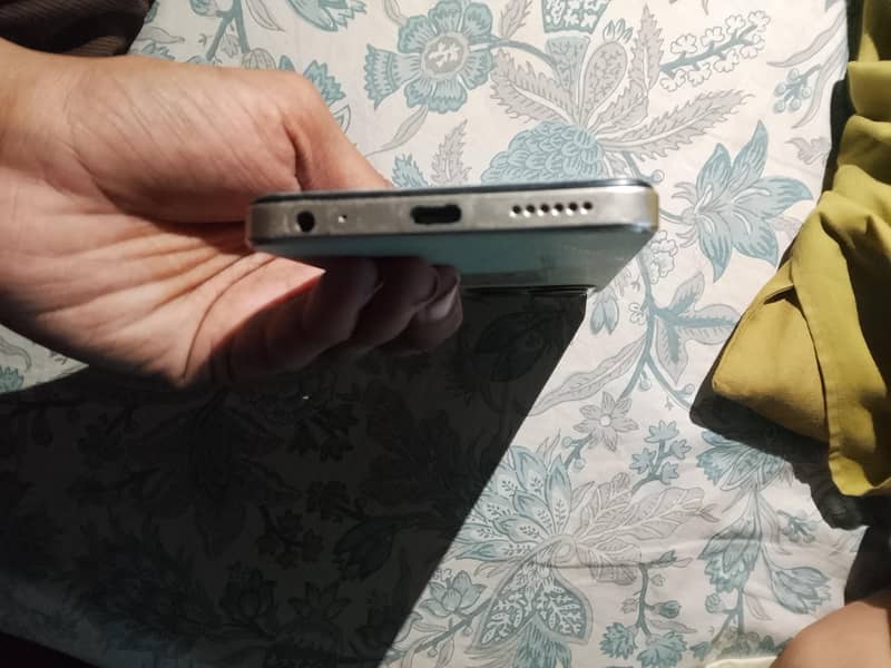 Tecno Spark 20C 3