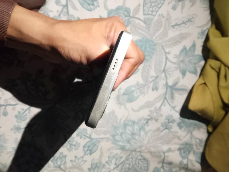 Tecno Spark 20C 4