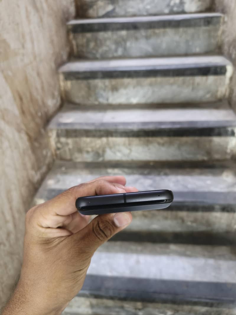 Google Pixel 8 2