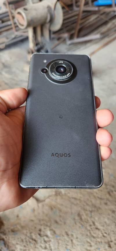 Sharp Aquos r7 exchange possible