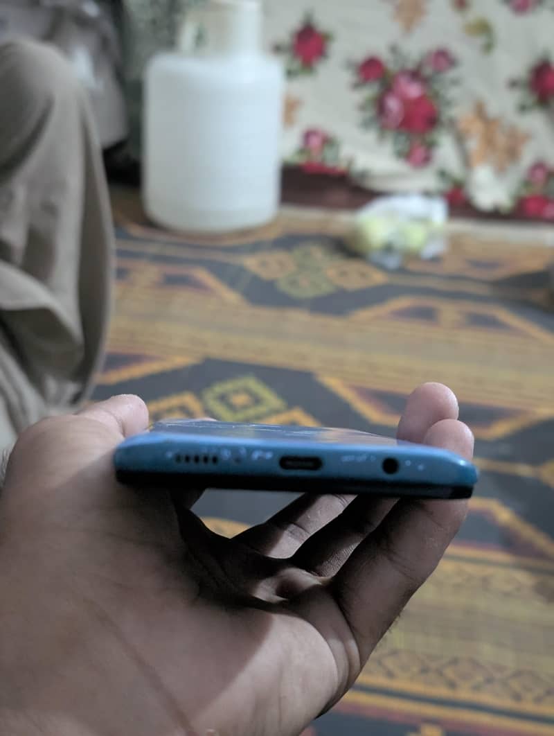 Samsung Mobile A30 2