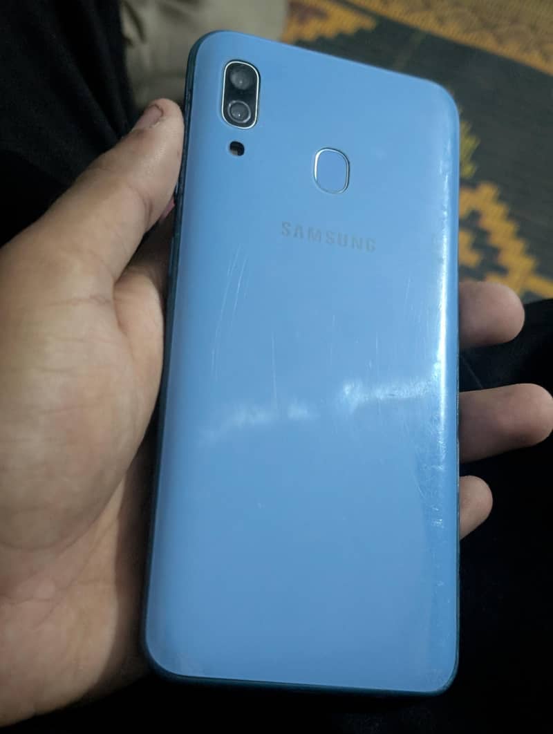 Samsung Mobile A30 5