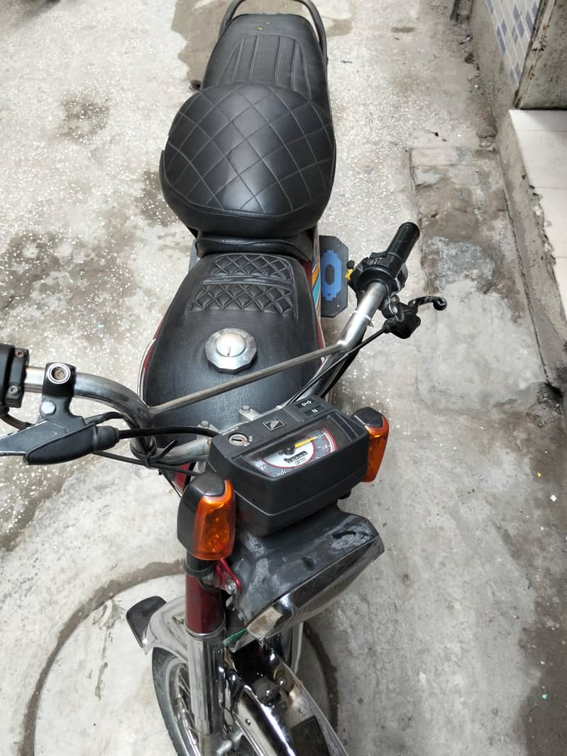 Honda CD 70 5