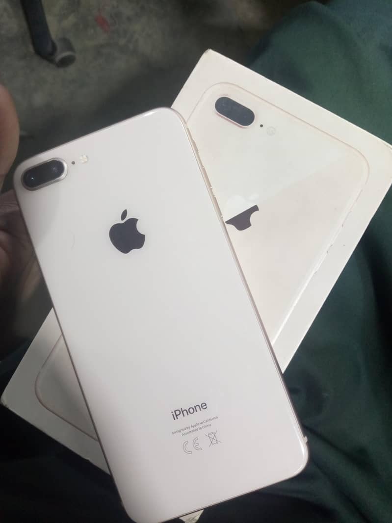 Apple iPhone 8 Plus 6