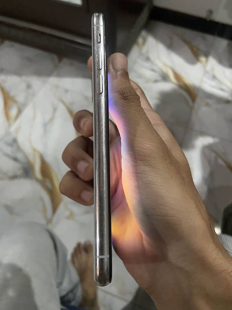 Apple iPhone X 2