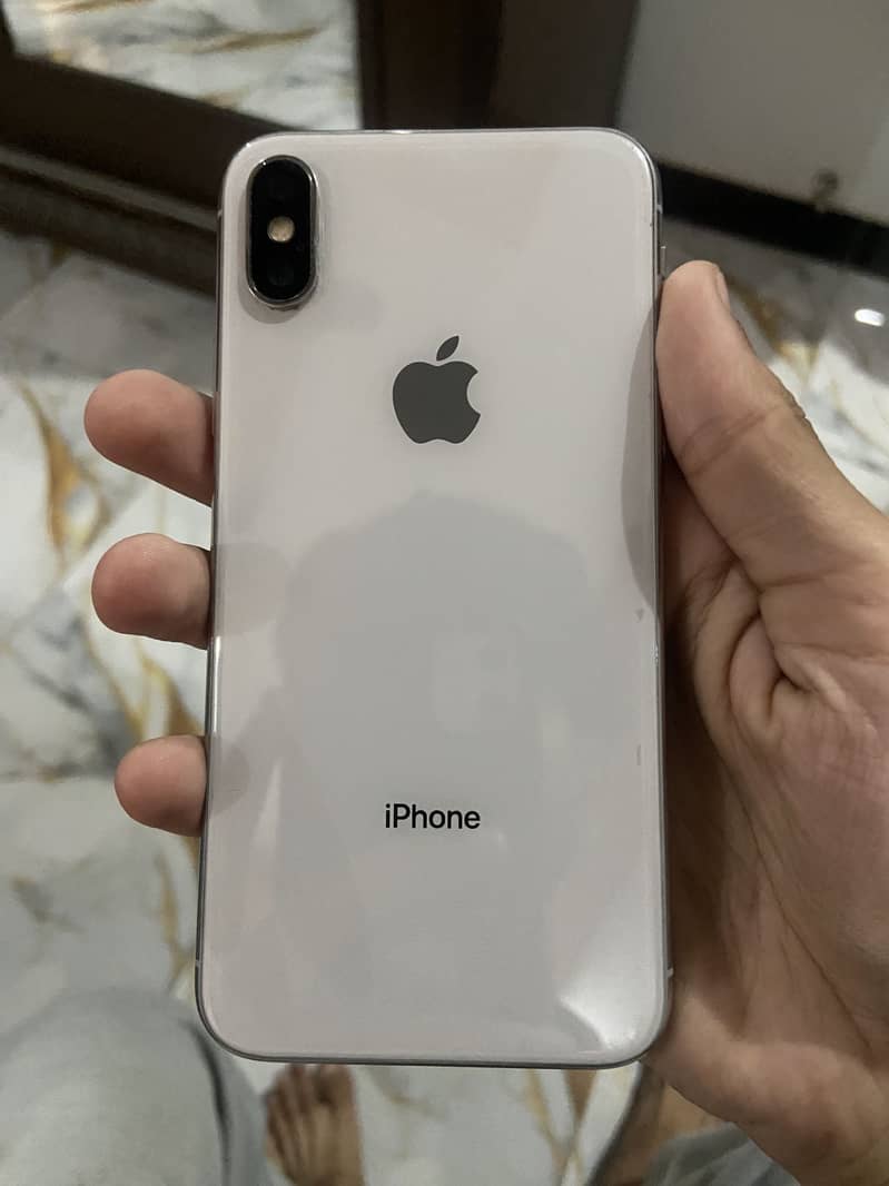Apple iPhone X 3