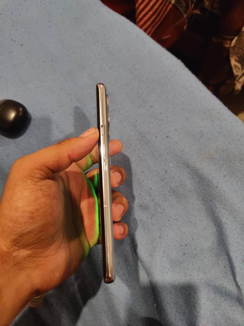 One Plus 9 pro 4