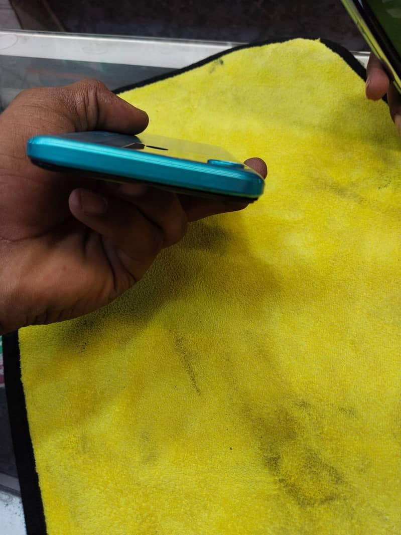 Tecno Spark 8C 5