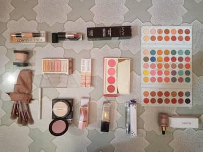 Full Makeup set in 1 deal for sale