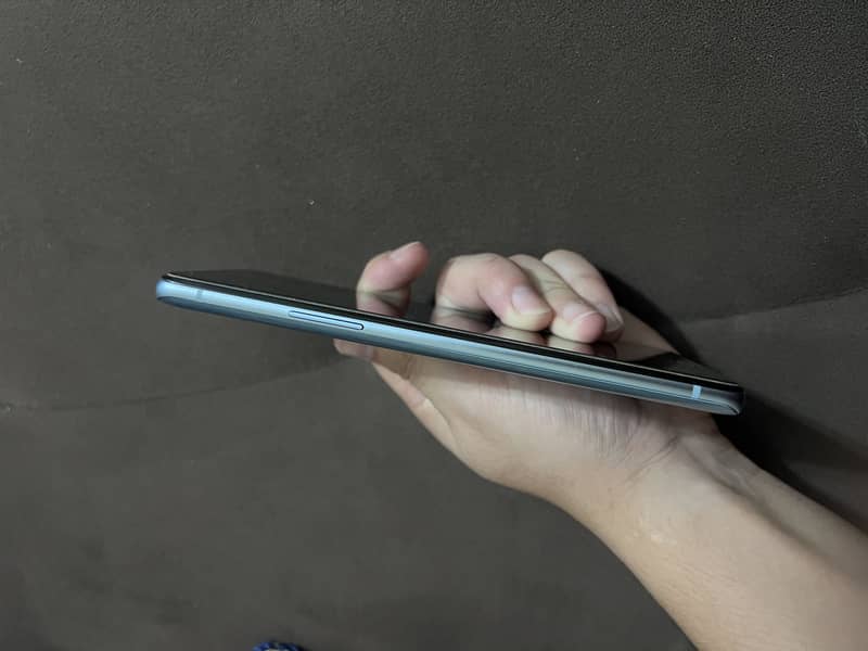 One Plus 9R 2