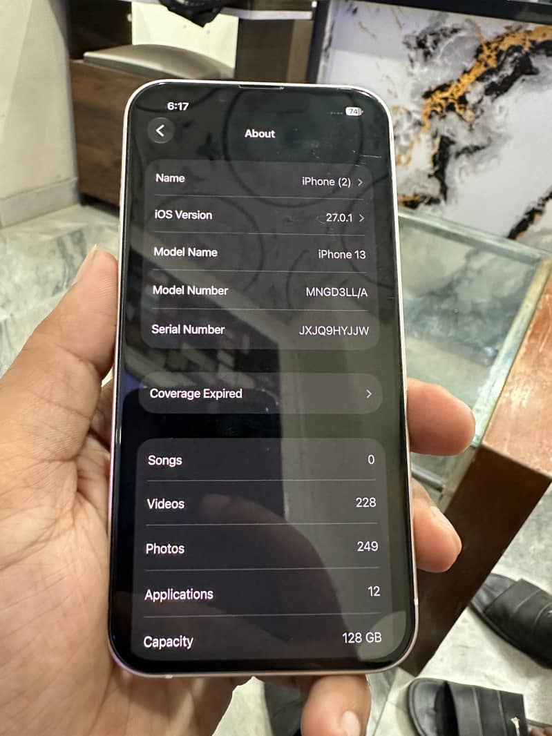 Apple iPhone 13 2