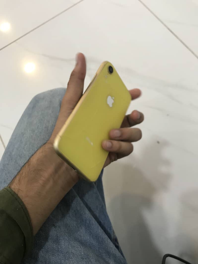 Apple iPhone XR 2