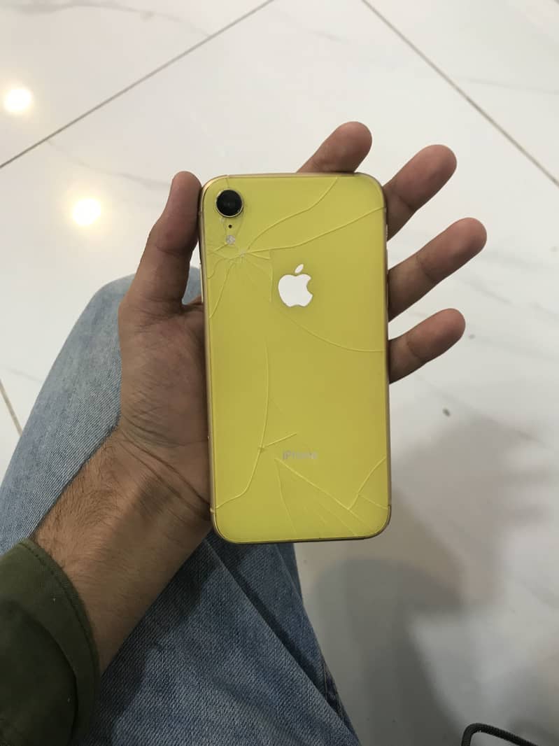 Apple iPhone XR 3