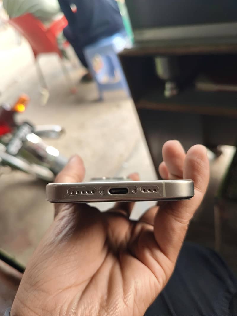 Apple iPhone 15 Pro 5