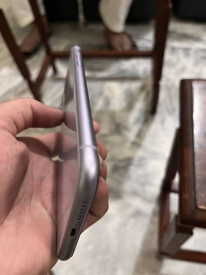 Apple iPhone 11 2