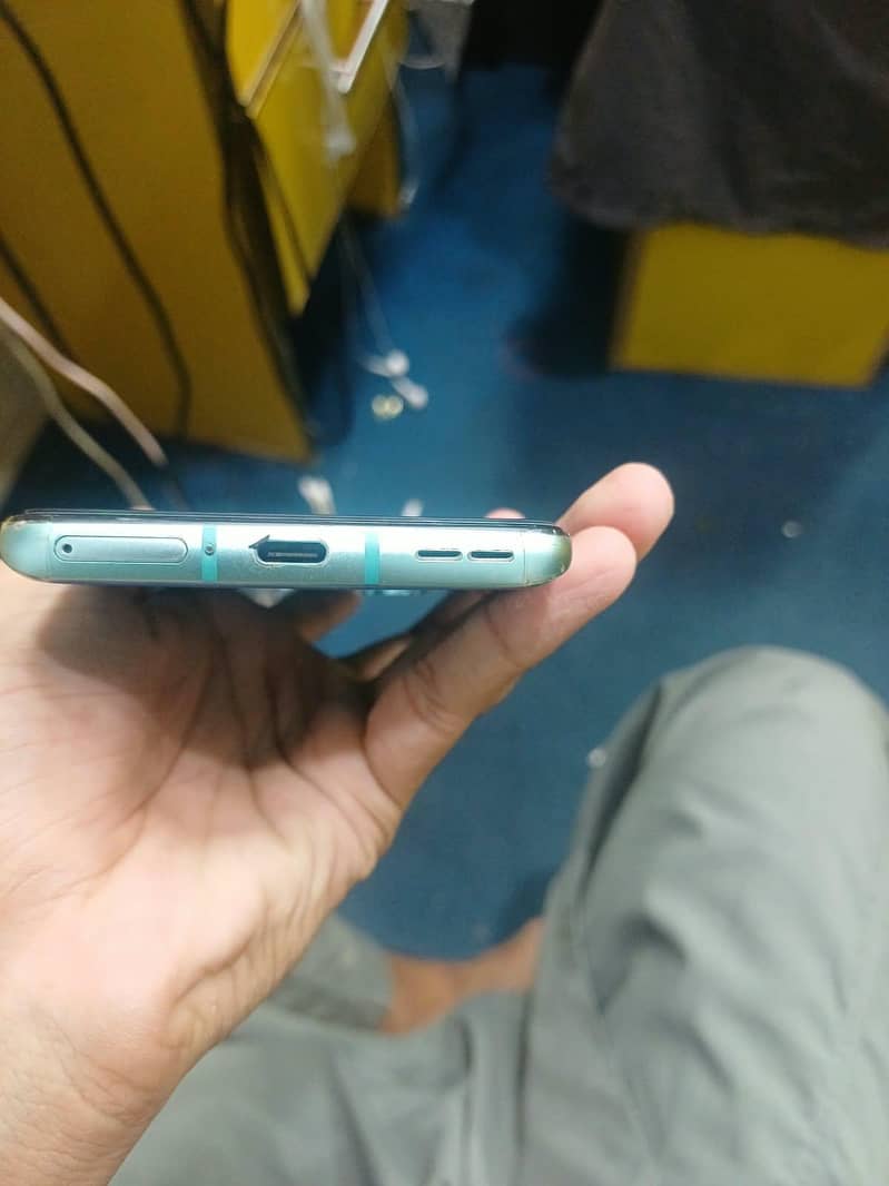 One Plus 8T 2