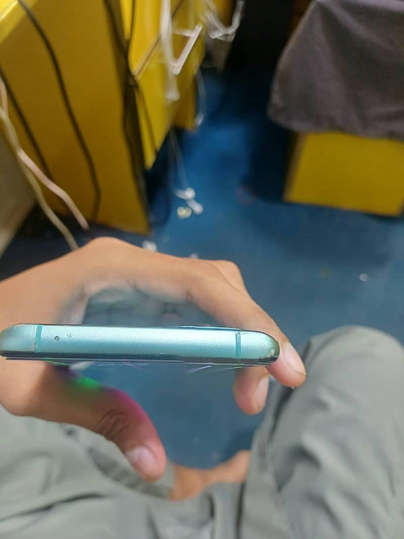 One Plus 8T 4