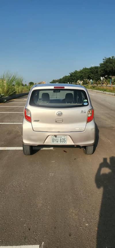 Daihatsu Mira 2012